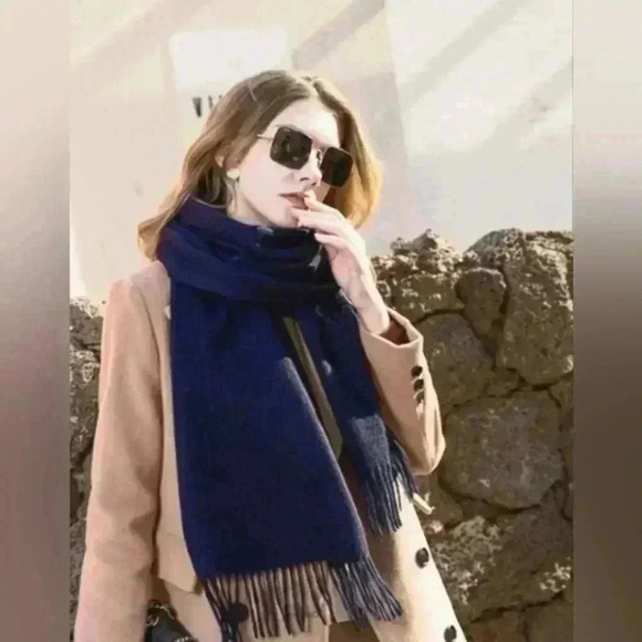 Cashmere wool blend soft NAVY blue lux scarf Jennie Liu. - Picture 2 of 11